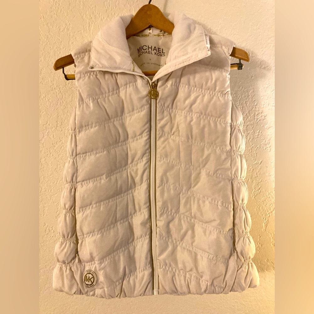 Michael Kors Women’s small puffer vest